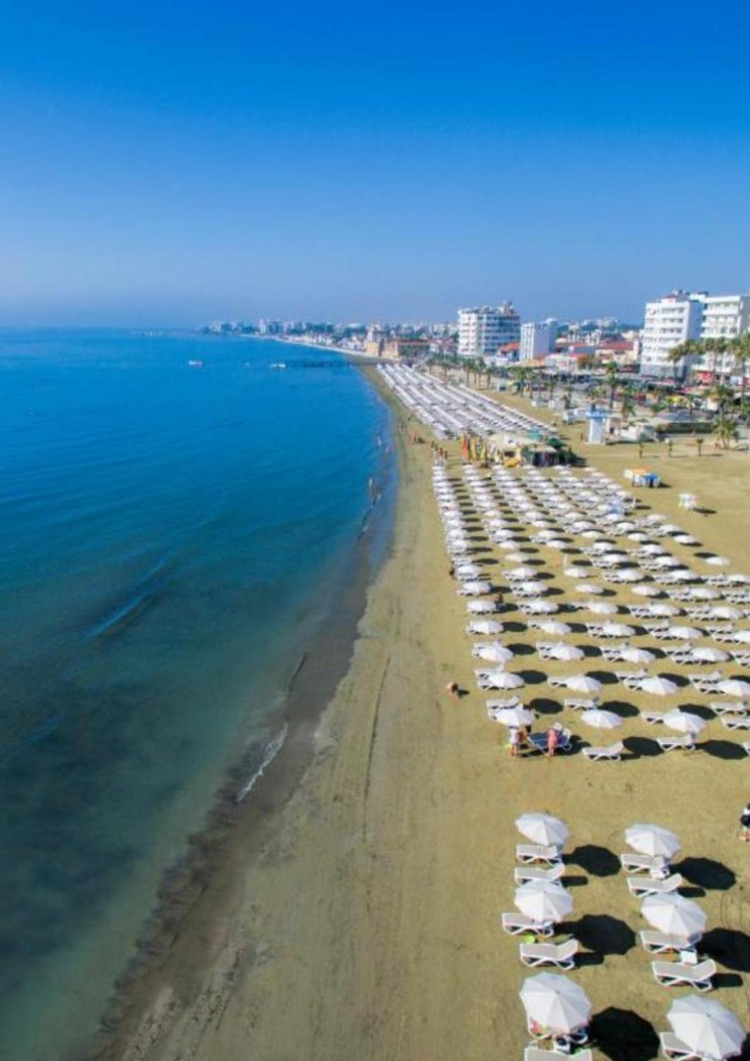 By The Way Apartment Larnaca Eksteriør billede