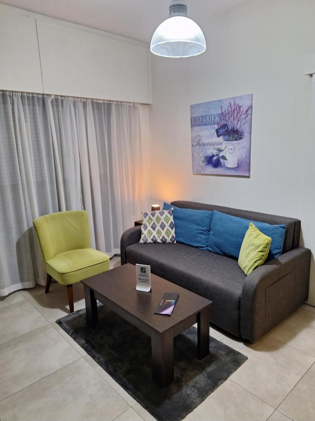 By The Way Apartment Larnaca Eksteriør billede